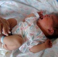 article-page-main_ehow_images_a04_r6_35_causes-diarrhea-babies-800x800