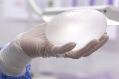 Грудные имплантаты с наночастицами серебра