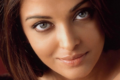 Ученые выявили связь между вероятностью развития меланомы и цветом глаз