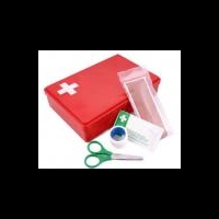 С новой автомобильной аптечкой